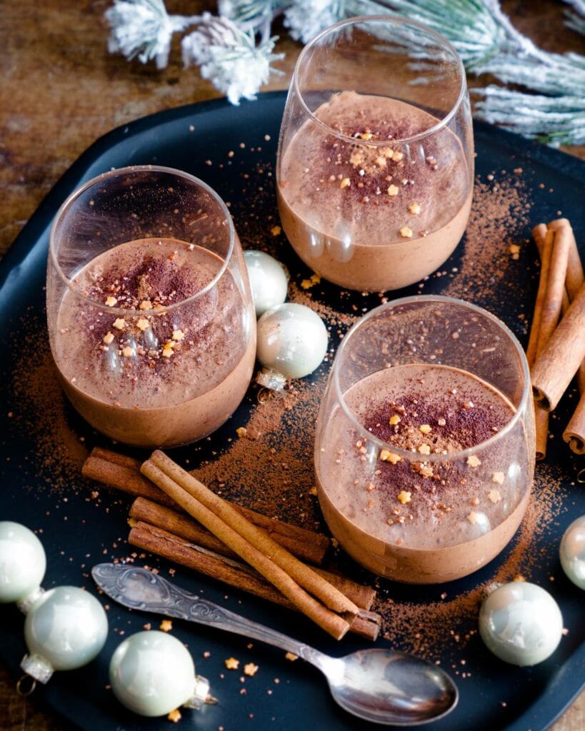 Dinkelige Weihnachten - köstliche Weihnachtsrezepte mit Dinkelmehl - Weihnachtliche Mousse au Chocolat